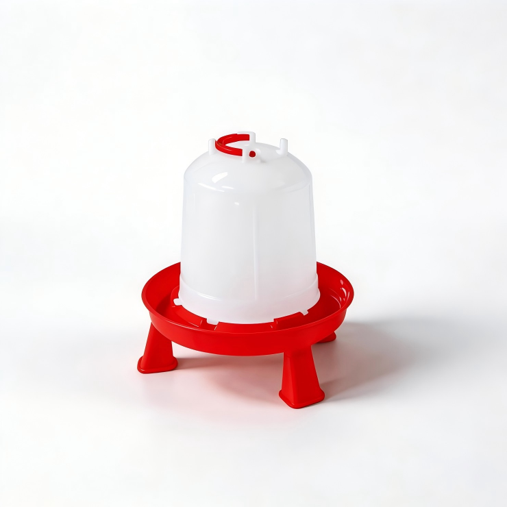 Water Bucket / Waterer 1 Water Bucket / Waterer